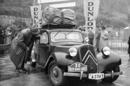 Rallye Monte-Carlo 1951  -  Citroen 11 Traction - Pilotes:R.Gilles/L.Lofstrom -  15 X 10 Cms PHOTO - Rally