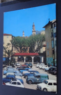 Menton - Vue Sur La Place Aux Herbes Et Le Clocher De Saint-Michel - Couleurs Naturelles - Menton