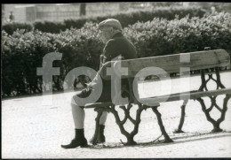 1983 ORIGINAL AMATEUR PHOTO FOTO OLD MAN LISBON PORTUGAL AT233 - Anonyme Personen