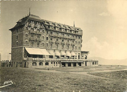 31 - Luchon - Superbagnères - Le Grand Hôtel De Superbagnères Et Les Terrasses - Carte Dentelée - CPSM Grand Format - Vo - Luchon