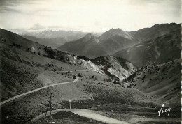 05 - Hautes Alpes - Le Col D'Izoard - Au Loin Massif De La Font-Sancte - CPSM Grand Format - Carte Neuve - Voir Scans Re - Sonstige & Ohne Zuordnung