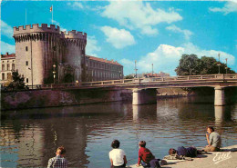 55 - Verdun - La Meuse Le Pont Et La Porte Chaussée - CPM - Voir Scans Recto-Verso - Verdun