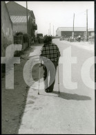 1983 ORIGINAL AMATEUR PHOTO FOTO ASSENTA TORRES VEDRAS PORTUGAL AT230 - Places