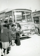 60s AMATEUR PHOTO FOTO CLARAS AEC BUS AUTOCARRO AUTOCARROS BUSSES SANTAREM RIBATEJO PORTUGAL AT250 - Coches