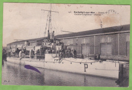 Belle CPA ROCHEFORT Sur Mer Contre Torpilleur " Perrier " Bassin Numéro 3 17 Charente Maritime - Autres & Non Classés