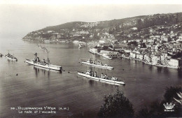 *CPA  - 06 - VILLEFRANCHE SUR MER - La Rade Et L'Escadre - Villefranche-sur-Mer