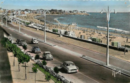 Automobiles - Pornichet - La Plage Et Le Boulevard Des Océanides - CPM - Voir Scans Recto-Verso - PKW