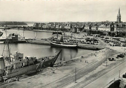 35 - Saint Malo - Les Bassins Et La Ville - Animée - Bateaux - CPSM Grand Format - Carte Neuve - Voir Scans Recto-Verso - Saint Malo