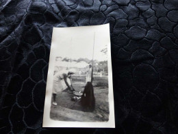 P-198 , Photo, Les Sables D'Olonne, Jeune Femme Jouant Au Tennis, 1930 - Anonyme Personen