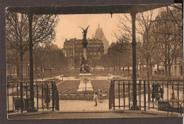 Paris - 1921 - Square D'Anvers - Animé - Plazas