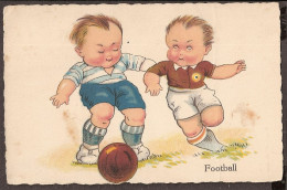 Petits Garçons Jouant Au Soccer - Football  - Jolie Carte Postale Ancienne  - Vintage Card - Disegni Infantili