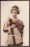 Jolie Femme Avec Des Fleurs - 1924 - Mujeres