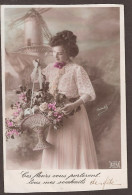 Jolie Femme Avec Fleurs Et Moulin à Vent - 1909 - Mujeres