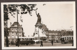 Paris - Place De La République  - Plazas