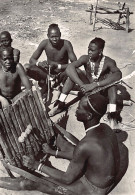 Tchad - BOHOBE - Joueur De Balafon - TAILLE DE LA CARTE POSTALE 15 Cm. Par 10 Cm. - POSTCARD SIZE 15 Cm. By 10 Cm. (5.9  - Tschad