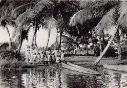 Côte D'Ivoire - Départ Pour Une Excursion D'enfants De La Mission - TAILLE DE LA CARTE POSTALE 15 Cm. Par 10 Cm. - POSTC - Elfenbeinküste