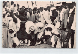 Sénégal - DAKAR - La Tanaski - Sacrifice Du Mouton Par Le Grand Imam - Ed. Carnaud Frères 40 - Sénégal