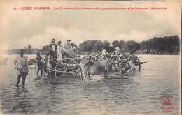 Cambodge - ANGKOR VAT - Les Charrettes à Bœufs Assurant La Communication Entre Les Sampans Et L'Automobile - Ed. La Pago - Cambogia