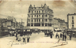 *CPA  - 34 - BEZIERS - Place De La République (C)- Tram, Attelage - Très Animée - Beziers