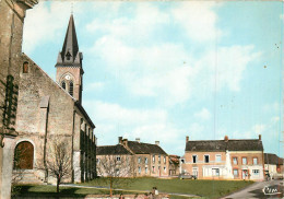 61* LALEU  Eglise – Place (CPSM 10x15cm)     RL18,0358 - Autres & Non Classés