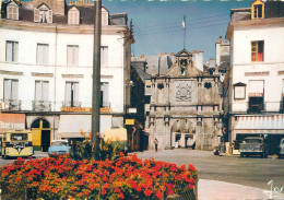 56* VANNES  Porte St Vincent   (CPSM 10x15cm)   RL18,0019 - Vannes