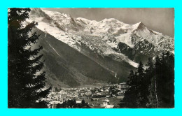 A907 / 463 74 - CHAMONIX Vue Generale Et Le Mont Blanc - Chamonix-Mont-Blanc