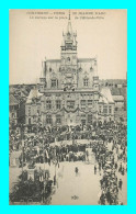 A906 / 097 60 - COMPIEGNE Fetes De Jeanne D'Arc Cortege Sur La Place De L'Hotel De Ville - Compiegne