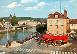 77* MELUN  Rue St Ambroise  « tabac Du Pont »  (CPM 10x15cm)      RL18,1497 - Melun