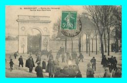 A905 / 197 17 - ROCHEFORT Porte De L'Arsenal Sortie Des Ouvriers - Rochefort