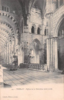 Vézelay  Intérieur De La Basilique De La Madeleine Le Coté Droit    (Scan R/V) N° 25 \MR8003 - Vezelay