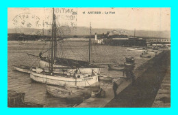 A903 / 195 06 - ANTIBES Le Port ( Bateau ) - Autres & Non Classés