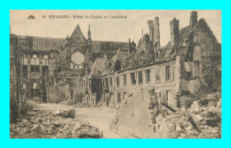 A903 / 395 02 - SOISSONS Place Du Cloitre Et Cathedrale - Guerre 1914 - Soissons