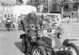 76 Rouen équipage De La Cottereau 1 Juin 1991 Place De La Haute Vieille Horloge (scanR/V)   N° 25  MR8007 - Rouen