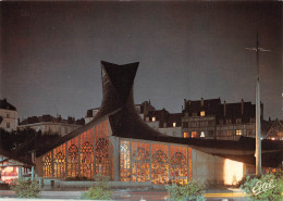 76 ROUEN   église Sainte Jeanne D'ARC Architecte M.Arretche Place Du Marché (scanR/V)   N° 8  MR8007 - Rouen