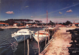 33 ANDERNOS LES BAINS Le Port Ostreicole  En Baie D'Arcachon    (Scan R/V) N° 1 \MR8025 - Andernos-les-Bains