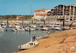 40   CAP BRETON  La Résidence Mille Sabords Et Port De Plaisance     (Scan R/V) N°    27    \MR8023 - Capbreton