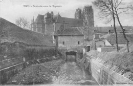 54 TOUL  La Sortie Des Eaux   De L'Ingressin      (Scan R/V) N°    2    \MR8034 - Toul