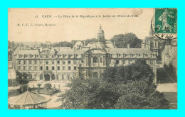 A898 / 165 14 - CAEN Place De La Republique Et Jardin De L'Hotel De Ville - Caen