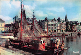 14 HONFLEUR   Chalutiers Au Port    (Scan R/V) N°   26   \MR8043 - Honfleur