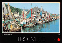 14 TROUVILLE   Port De Pêche Sur La Touques       (Scan R/V) N°   13   \MR8041 - Trouville