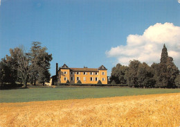 69   LETRA Village Beaujolais Le Chateau                  (Scan R/V) N°   3   \MR8040 - Autres & Non Classés