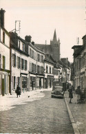 78* MONTFORT L AMAURY  La Rue De Paris     (CPSM Format 9x14cm)   RL29,1527 - Montfort L'Amaury