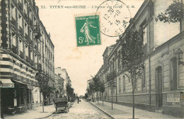 94* VITRY S/SEINE  Av Des Ecoles   RL29,1352 - Vitry Sur Seine