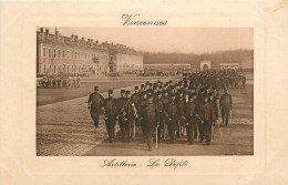 94* VINCENNES –  Artillerie  - Le Defile  RL29,1197 - Barracks