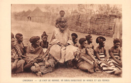 CAMEROUN    Chef De Ngambé Et Sa Soeur Directrice Du Harem Et Ses Femmes           (Scan R/V) N°    64   \MR8053 - Cameroun