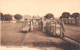 GUINEE CONAKRY   Le Quai De La Petite Vitesse Chemin De Fer SNCF         (Scan R/V) N°    14   \MR8053 - French Guinea