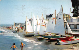 14  VILLERS Sur MER   L'école De Voile  (Scan R/V) N°  28   \MR8048 - Villers Sur Mer