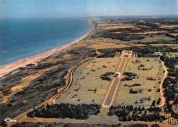 14   COLLEVILLE SUR MER OMAHA-BEACH  Le Cimetière Americain Vu Du Ciel     (Scan R/V) N°  30   \MR8048 - Altri & Non Classificati