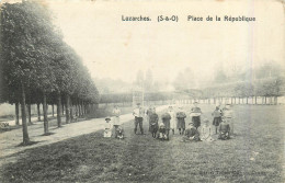 95* LUZARCHES  Place De La Republique      RL29,1650 - Luzarches