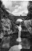 01 CHAMPFROMIER Gorges De La Volferine  Barrage Du DRAGON     (Scan R/V) N°   7   \MR8062 - Oyonnax